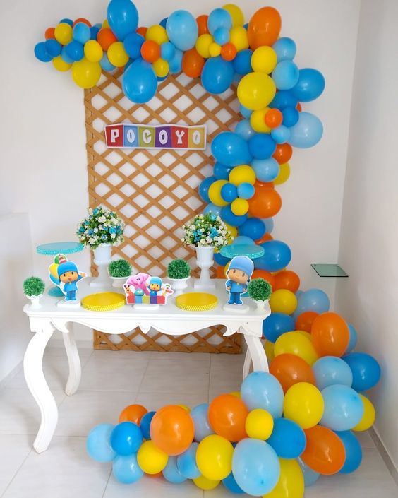 mesa decoracion de pocoyo para niño