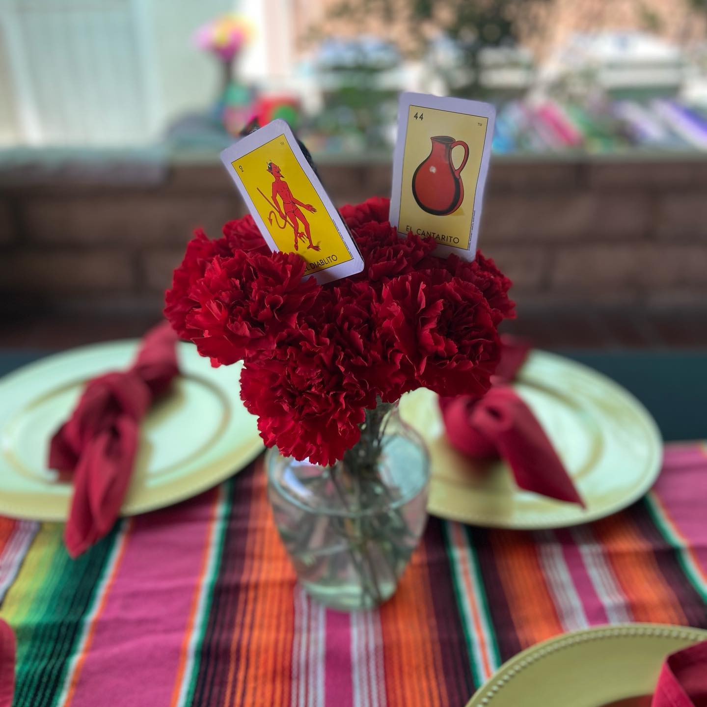 centro de mesa mexicano con flores