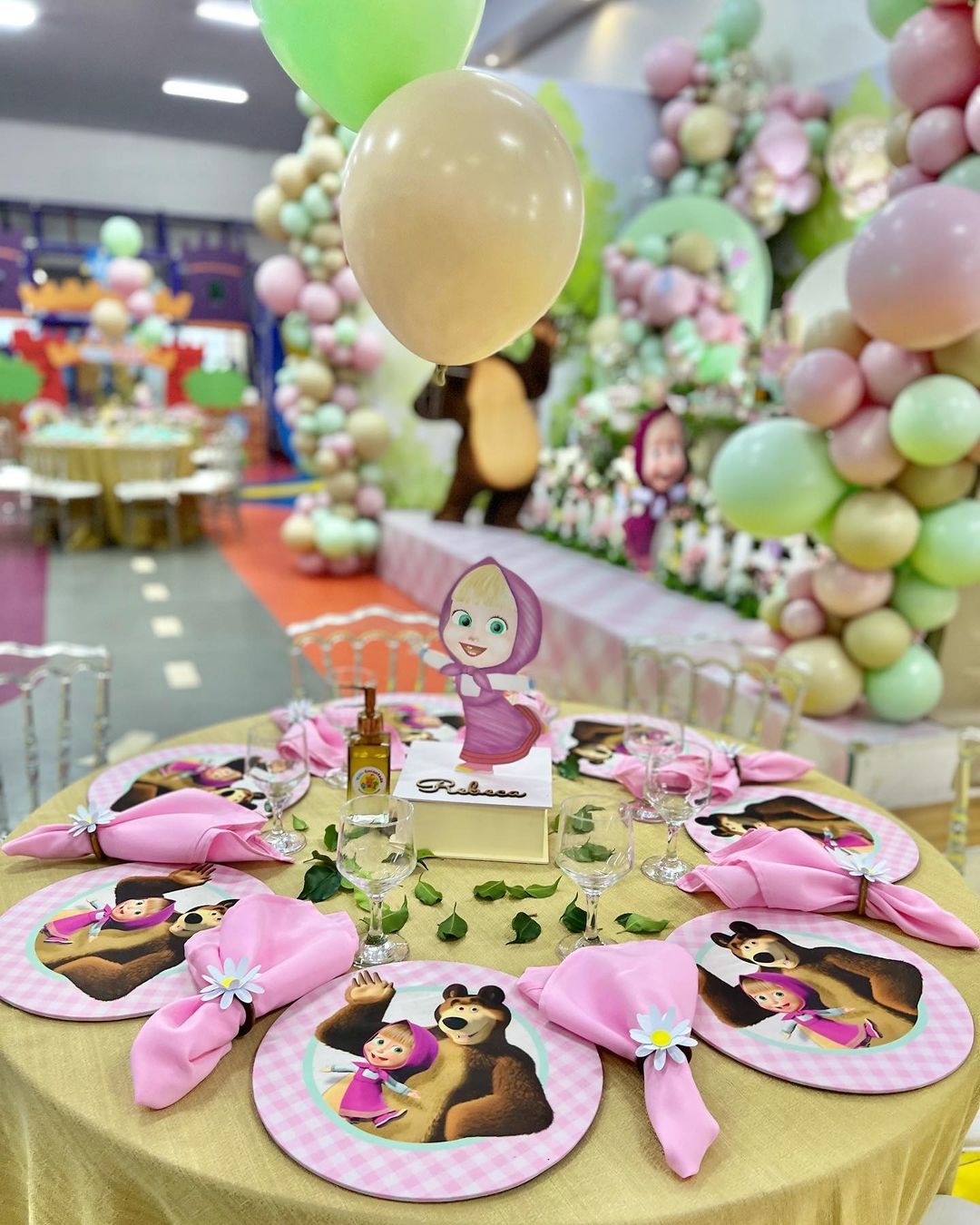  VeSidyHelo 4 centros de mesa de fiesta para niñas, decoración de  mesa de cumpleaños, flores de papel : Juguetes y Juegos