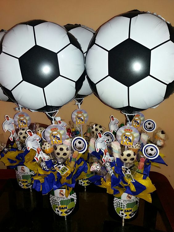 Centros de Futbol con globos