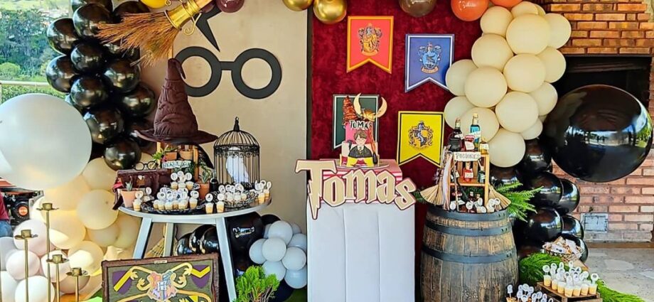 Ideas Cumpleaños Harry Potter - Como organizar y decorar original  Cumpleaños  harry potter, Harry potter fiesta, Temática de harry potter